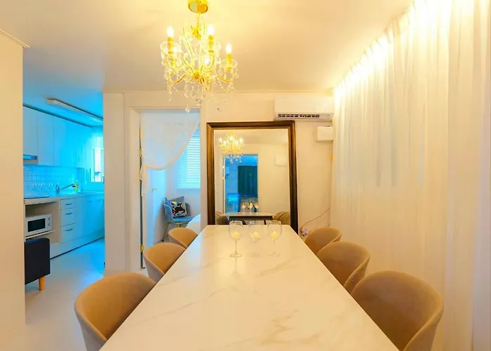 Daire Hongdae 5 Minutes, Park View, 8-person Family, Free Parking, Luggage Storage, Early Check-in, Late Check-out, Infant Welcome, Dryer And Bidet Seul