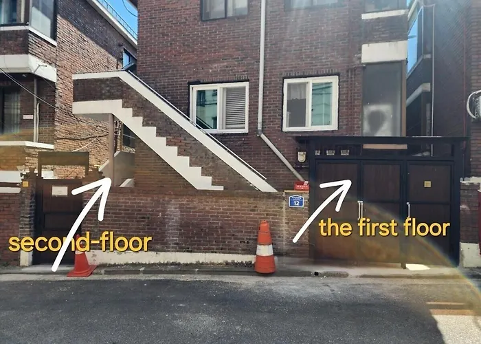 Hongdae 5 Minutes, Park View, 8-person Family, Free Parking, Luggage Storage, Early Check-in, Late Check-out, Infant Welcome, Dryer And Bidet Daire